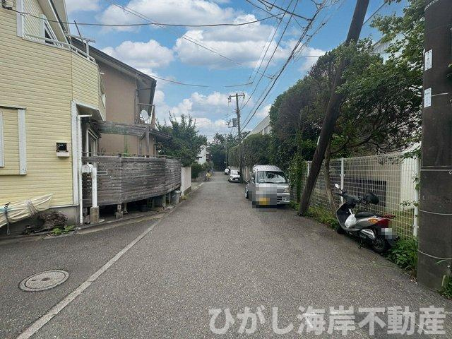茅ヶ崎市東海岸南6丁目　新築戸建　全３棟の前面道路含む現地写真|7月6日撮影　建築中　現地外観