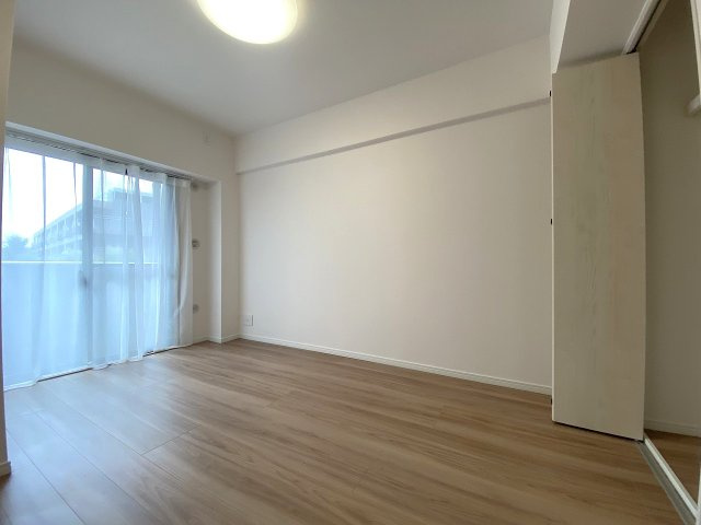 ライオンズガーデン大泉学園第2の寝室|洋室6.0帖　間取り図右上の部屋