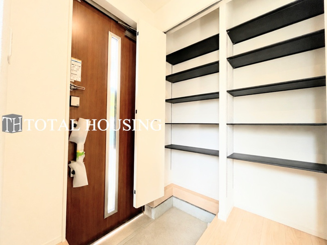 【玄関】 | 狛江市中和泉5丁目　新築戸建　全1棟
