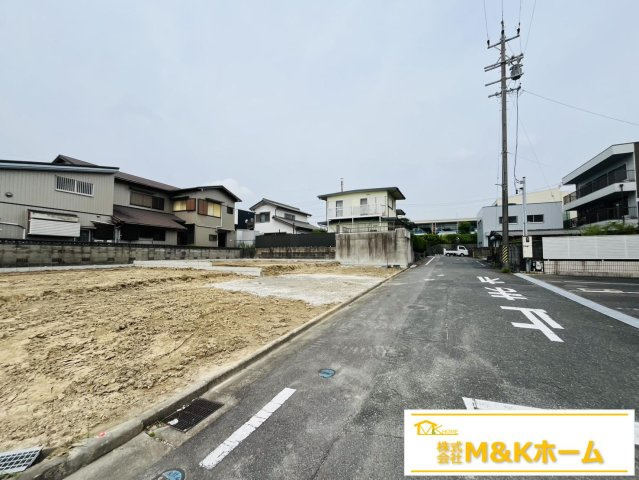 知多市つつじが丘3丁目　全2棟　1号棟の前面道路含む現地写真|R8.6.30撮影　前道5.9ｍ！！