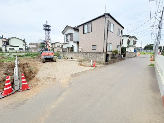 狭山市北入曽　建築条件なし売地　西武新宿線『入曽駅』徒歩10分　【入間野小学区】の前面道路含む現地写真