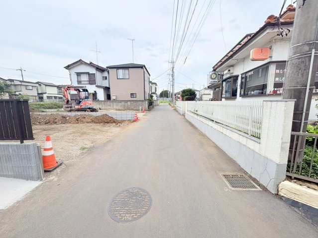 狭山市北入曽　建築条件なし売地　西武新宿線『入曽駅』徒歩10分　【入間野小学区】の前面道路含む現地写真