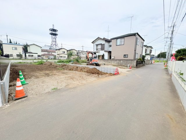 狭山市北入曽　建築条件なし売地　西武新宿線『入曽駅』徒歩10分　【入間野小学区】の前面道路含む現地写真