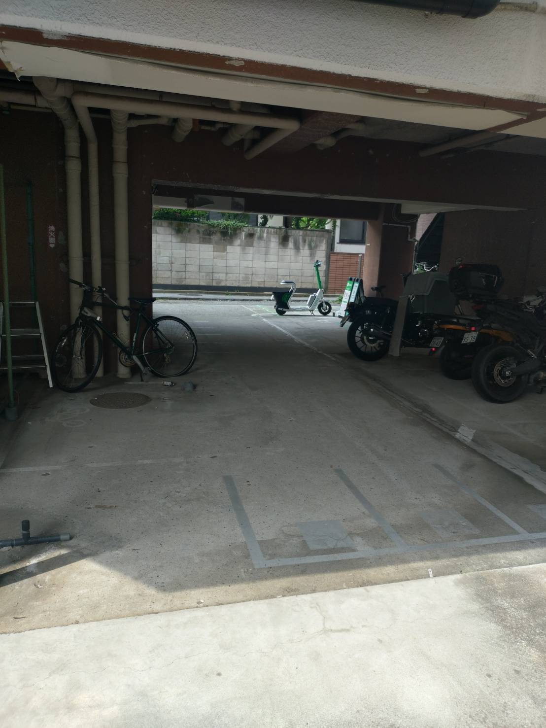アイビー新大塚の駐輪場|外部貸しをしているバイク置き場　