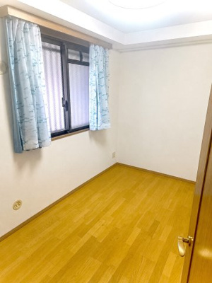 【洋室】 | ファミール上新庄 | 【現地写真】
洋室♪