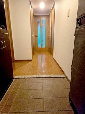 【玄関】 | ファミール上新庄 | 【現地写真】
玄関♪