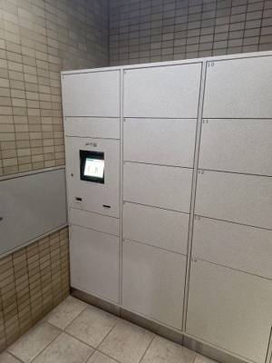 【その他】 | ファミール上新庄 | 【現地写真】
宅配BOXもございます♪