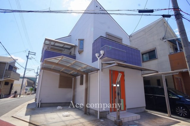 【外観】 | 八尾市相生町3丁目 | 敷地にゆとりがあり、空きスペースに駐輪スペース楽々確保できます♪