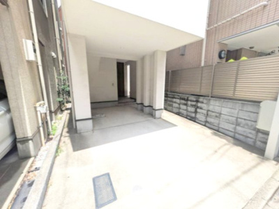 【駐車場】 | 世田谷区下馬2丁目戸建