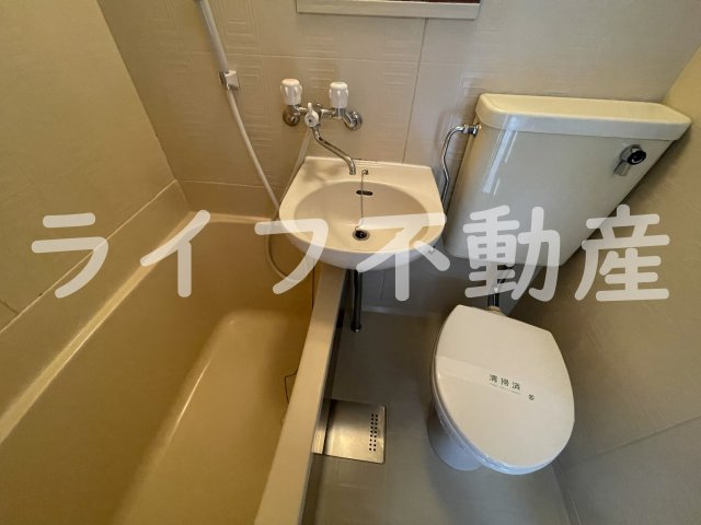 アリタマンション長瀬の独立洗面台|使いやすい独立洗面台です