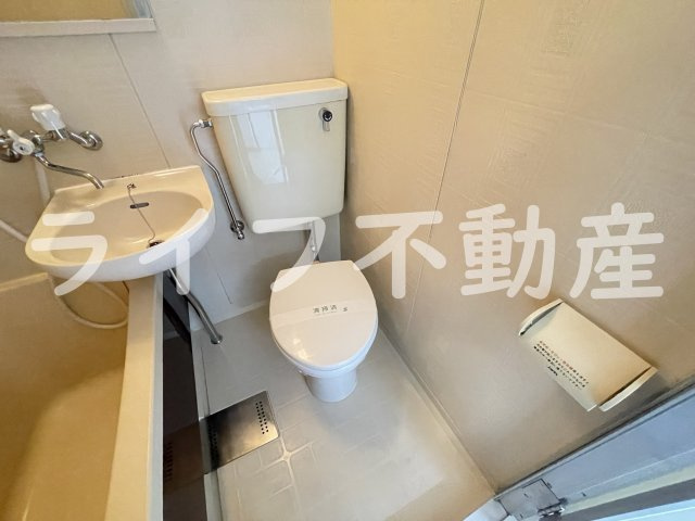 アリタマンション長瀬のトイレ|清潔感のあるトイレです