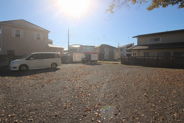 小山市大字横倉新田の駐車場の駐車場