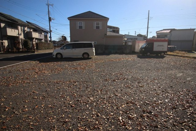 小山市大字横倉新田の駐車場の駐車場