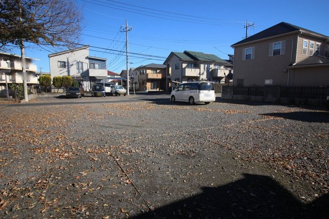 小山市大字横倉新田の駐車場の駐車場