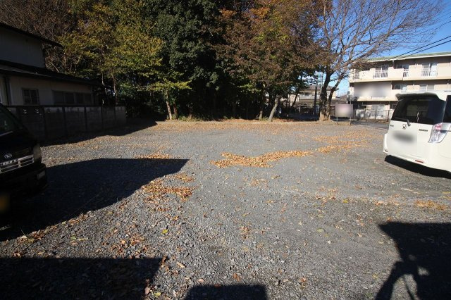 小山市大字横倉新田の駐車場の駐車場