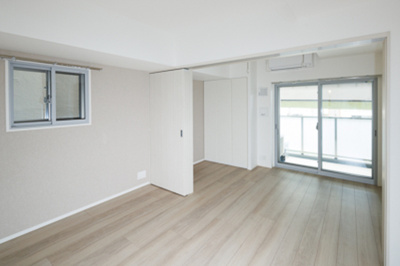 【居間・リビング】 | ウェスタ板橋仲宿 | ※写真は同タイプ住戸です。