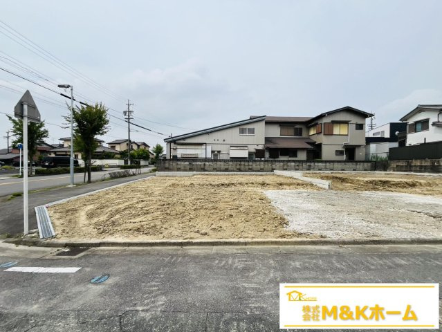 知多市つつじが丘3丁目　全2棟　2号棟の外観|R8.6.30撮影　並列駐車3台可能☆