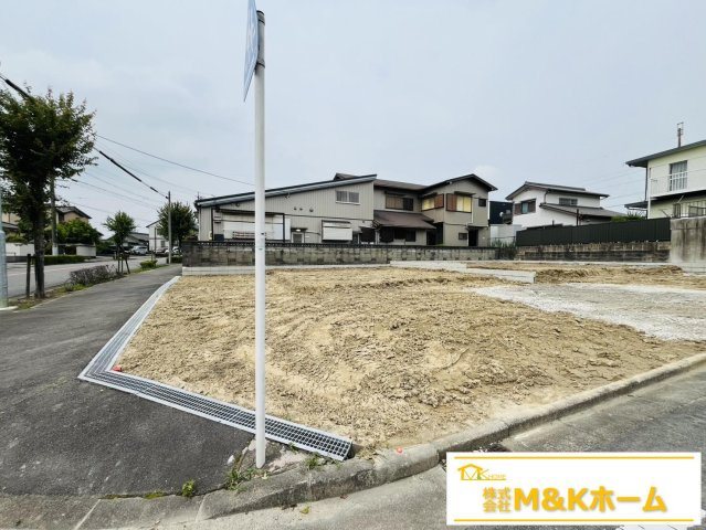 知多市つつじが丘3丁目　全2棟　2号棟の駐車場|R8.6.30撮影　24時間換気システム搭載♪