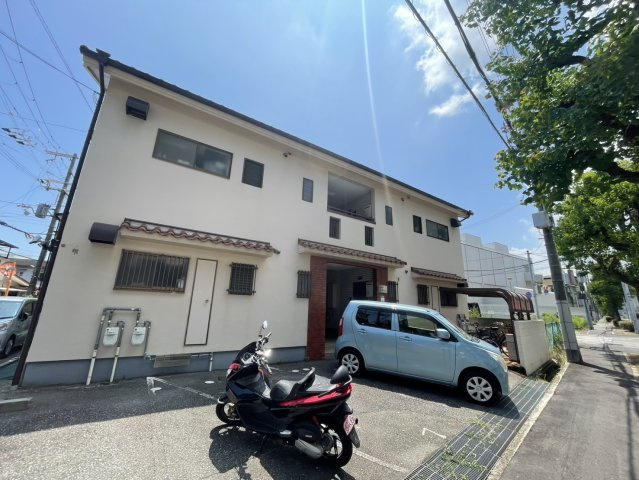 ミツモト上大市ハイツの外観