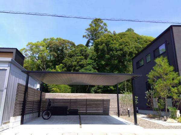 【駐車場】