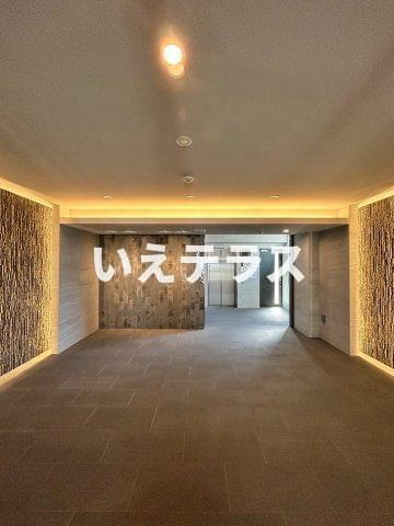 エスプレイス神戸グレースのエントランス