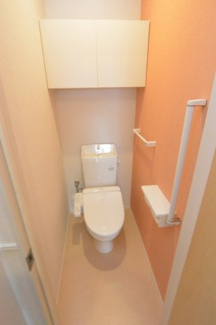 【トイレ】 | フロー　デ　セリシール　Ⅱ | 落ち着いたトイレです