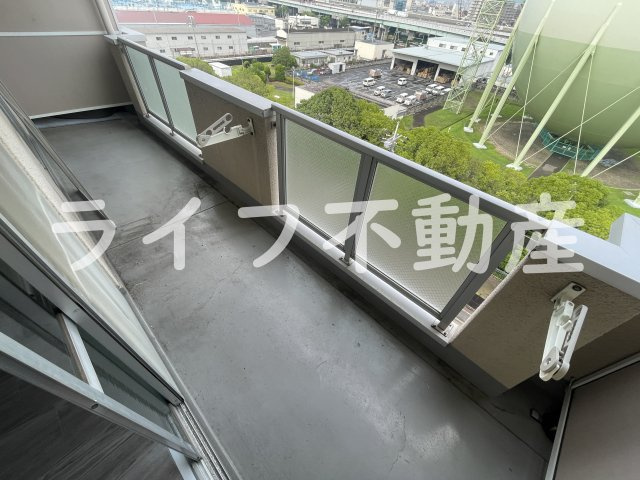 比枝コーポラス上町Ⅰのバルコニー|外からの目が気にならないバルコニーで洗濯物が干せます