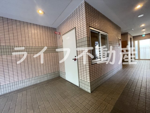 比枝コーポラス上町Ⅰのエントランス|建物の内部です