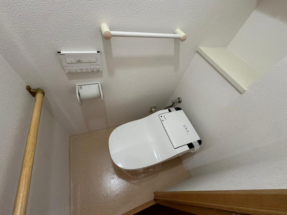 リバティパーク枚方B棟のトイレ|温水洗浄便座
■物件内覧・資金計画相談・住宅ローン相談、リフォーム相談、お問合せ受付中■
※当日・翌日のご内覧、ご相談はお電話でのお問合せがスムーズです！