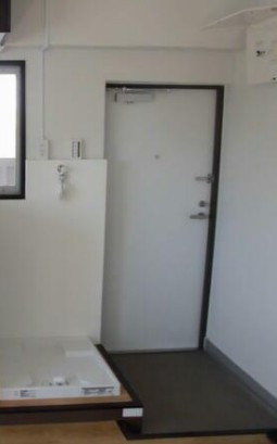 横浜市旭区笹野台１丁目の賃貸マンションの玄関