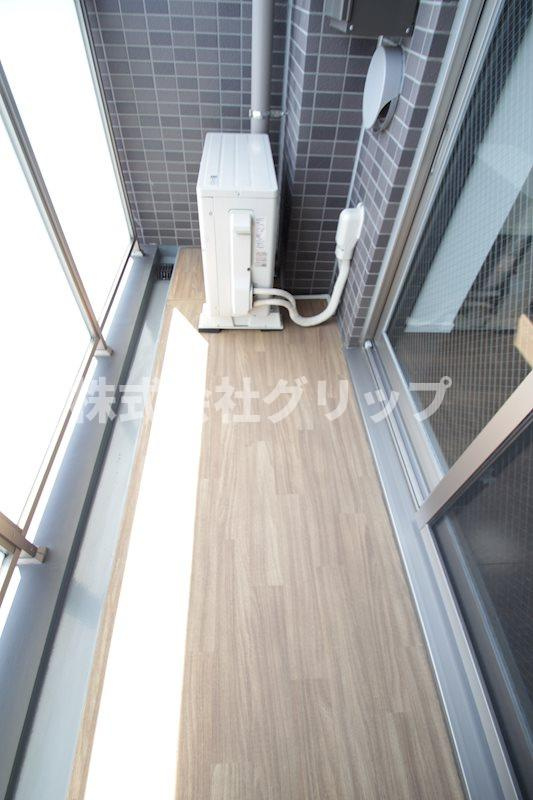 クラリッサ横浜中央のバルコニー