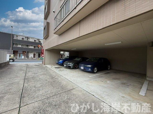 グレイス湘南茅ヶ崎の駐車場|敷地内駐車場