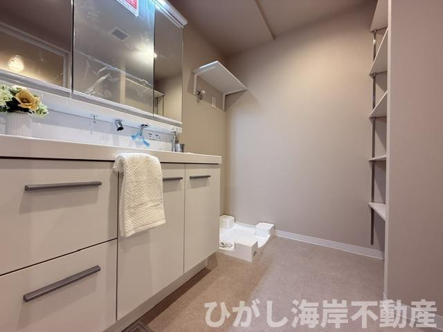 グレイス湘南茅ヶ崎の脱衣所|新規リフォーム完了！　脱衣スペース