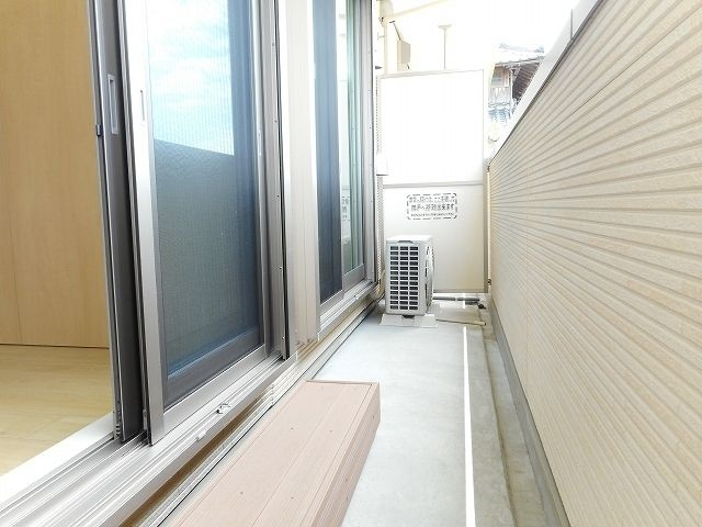 Ｎｅｏ　Ｉのバルコニー