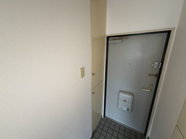 ル・シェルンパートⅡの玄関