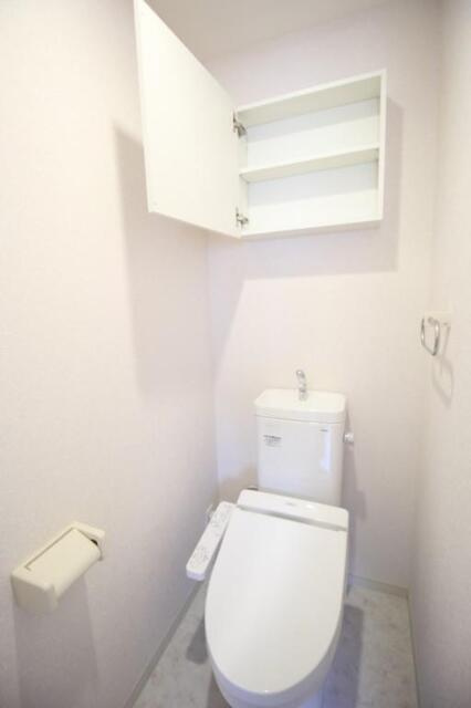 コンパル汐留のトイレ|温水洗浄便座です