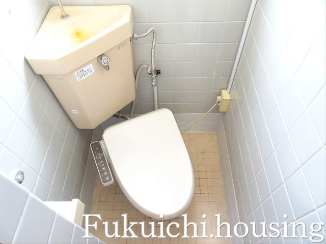 椿ビルのトイレ
