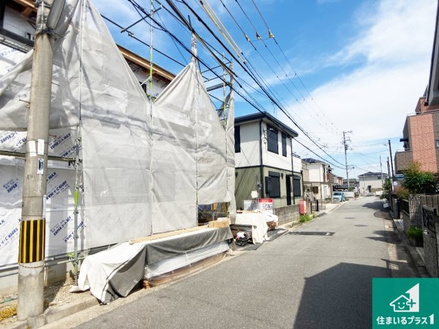 加古川市加古川町美乃利　第23期　新築一戸建ての前面道路含む現地写真|周辺は落ち着いた街並みの住宅地！子育てがしやすい住環境です！まだ未完成ですが、現地でしかわからない事もございます。是非一度ご覧ください。