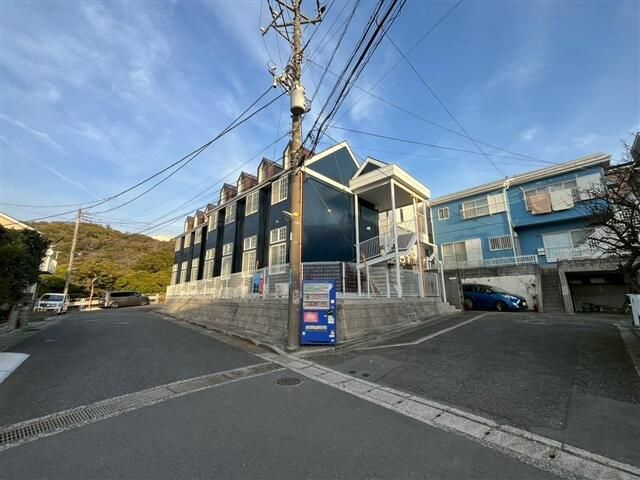 ベルピア馬堀海岸の外観