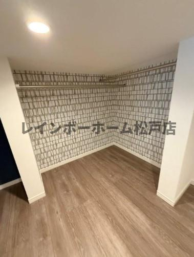 松戸市新松戸７丁目のアパートの収納
