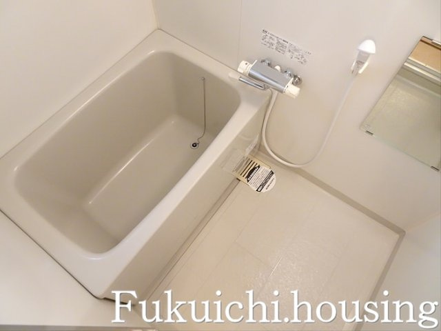 グリシーヌ経堂Ａの浴室