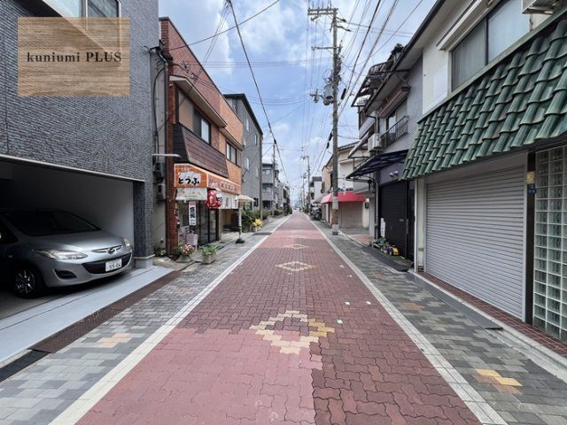 守口市寺方元町1丁目の前面道路含む現地写真