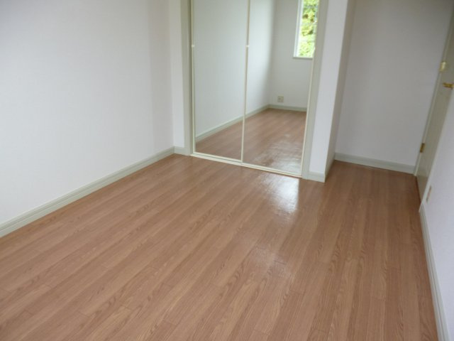 ラベンダーヒルズの子供部屋|洋室5.5帖