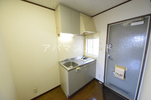 【キッチン】 | 第二稲荷山ハイツB | 冷蔵庫置けます