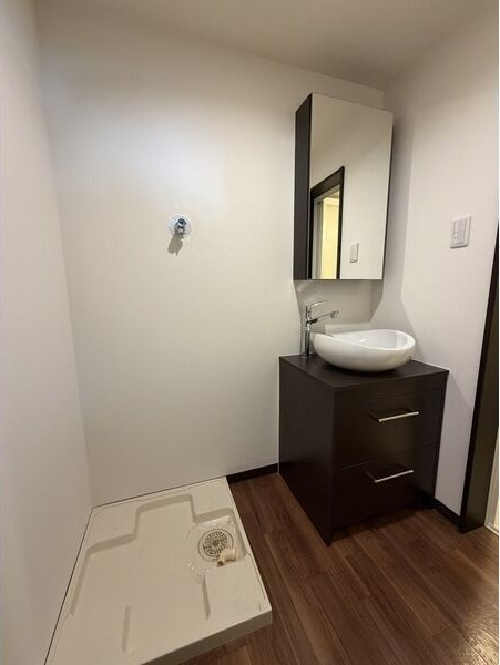 Creo庄内通参番館の洗面所