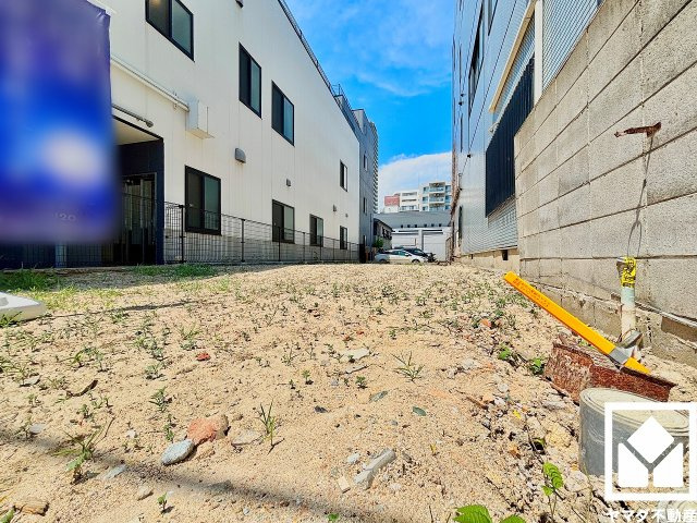 西宮市本町の外観|シンプルで飽きのこない、暮らしに余白をもたらす理想の家を建てられる一区画。