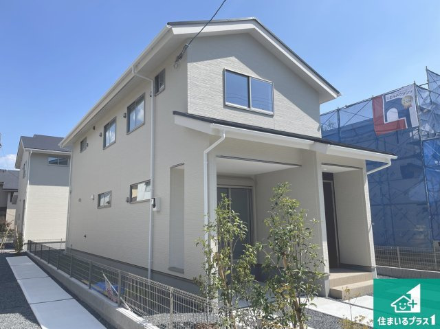 ★5(土)6(日)現地見学可能！★京都市西京区嵐山茶尻町　全2邸の外観|安心の10年保証！外観を美しく保ち、雨水で汚れを落とします！気になることがありましたら、お気軽にお問い合わせください！
