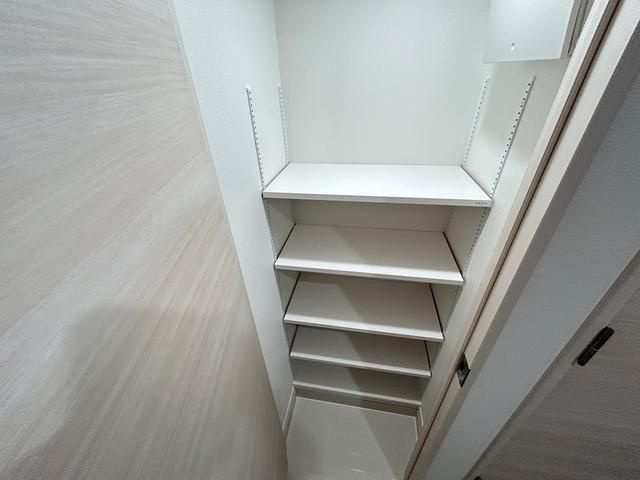 ＬＩＭＥ　ＲＥＳＩＤＥＮＣＥ　ＫＡＷＡＧＵＣＨＩ　ＥＡＳＴの玄関