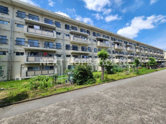 【その他】 | 杭瀬第３団地１０号棟 | 【杭瀬第３団地１０号棟】地上５階建　総戸数175戸　ご紹介のお部屋は２階部分です♪
令和８年７月リフォーム済み！！ピカピカのお部屋で新しい生活を始めませんか？