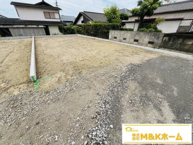 知多市つつじが丘1丁目　全2棟　1号棟の外観|R8.7.7撮影　並列駐車2台可能☆